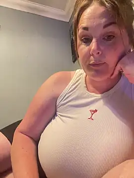 laceygreen online show from July 25, 11:01 pm