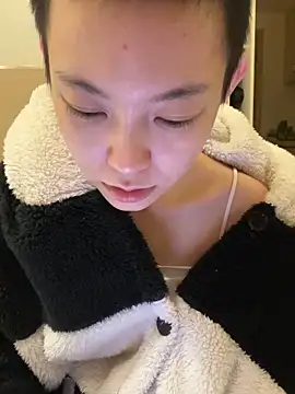Snapshot of CU_12 chatting on October 22, 4:12 pm CU 12 online show from October 22, 4:12 pm