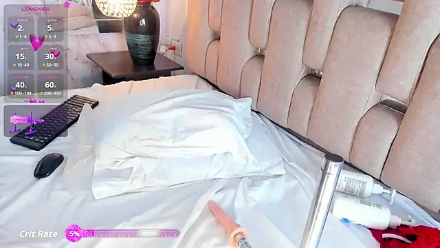 NinaCapelli online show from November 13, 4:55 am