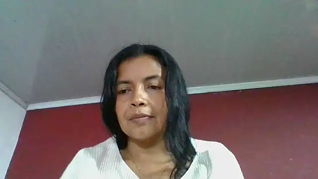 DianaOchoa  online show from November 4, 5:45 am