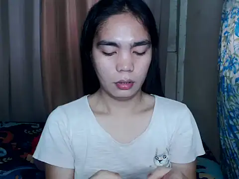 Snapshot of Simple_Martina chatting on October 22, 3:00 am Simple Martina online show from October 22, 3:00 am