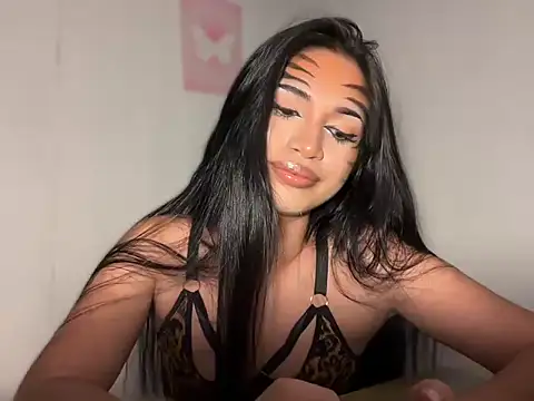 Snapshot of Jessyfoxxx_888 chatting on October 17, 5:27 pm Jessyfoxxx 888 online show from October 17, 5:27 pm