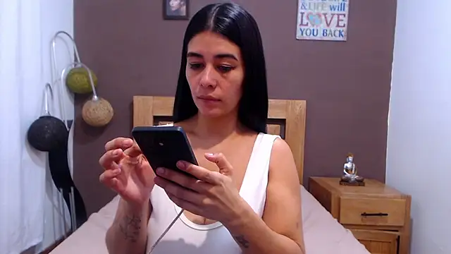 ValeSantoDomingo online show from November 20, 11:50 pm