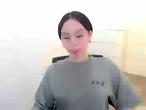 Snapshot of holly_tabby chatting on September 30, 9:30 pm holly tabby online show from September 30, 9:30 pm