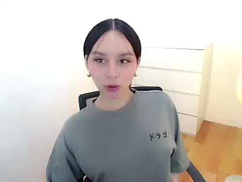 Snapshot of holly_tabby chatting on September 14, 8:51 pm holly tabby online show from September 14, 8:51 pm