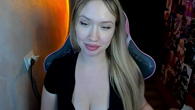 NicoleRiccii online show from November 21, 10:12 pm