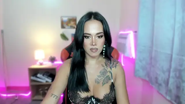 SignificantOthers online show from November 8, 10:09 am