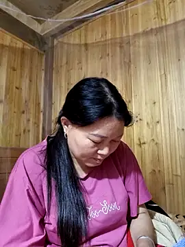 yoowwmr online show from November 2, 1:58 pm