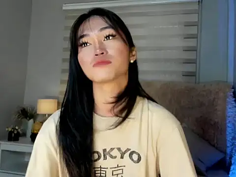 lovelychanel69xx online show from September 19, 11:04 pm