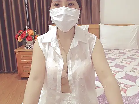 ruby 8x online show from October 9, 8:02 pm