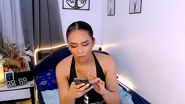 Zialustts online show from November 13, 8:19 pm