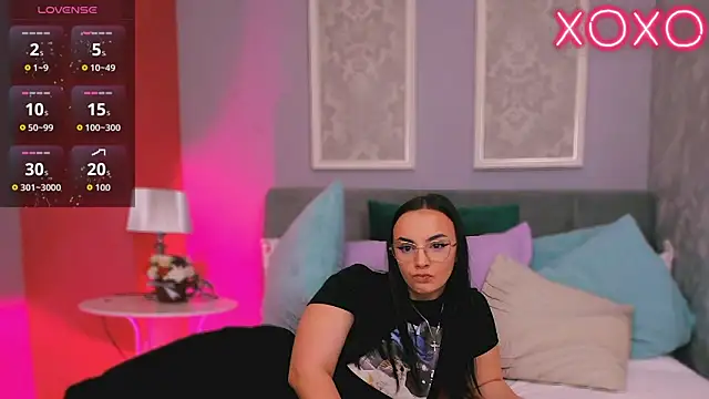 ScarletVex online show from April 14, 5:13 pm