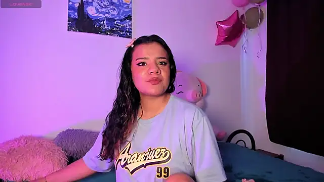 Shophie thoopson online show from November 27, 11:24 am