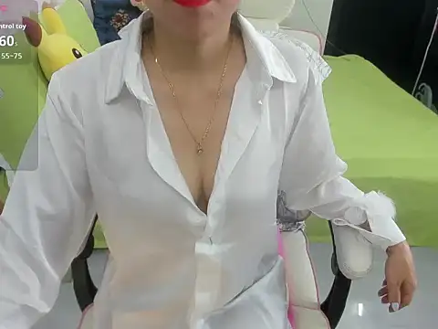 LuckyBabe new01 online show from September 18, 3:21 pm