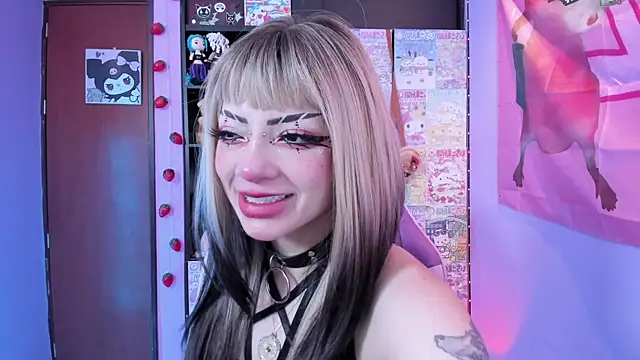 Vero Osb  online show from April 21, 11:34 pm