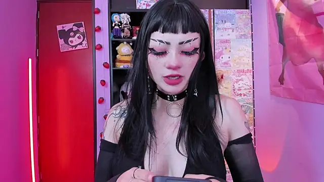 Vero Osb  online show from March 20, 10:58 pm