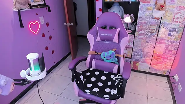 Vero Osb  online show from September 29, 11:32 pm