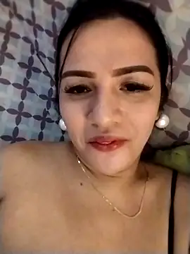 enoria1992 online show from November 12, 1:58 am