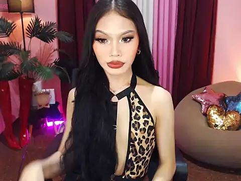Snapshot of Asianprincess69 chatting on October 23, 12:49 am Asianprincess69 online show from October 23, 12:49 am
