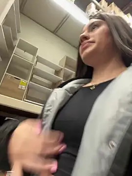 Isabella21  online show from February 7, 11:52 pm