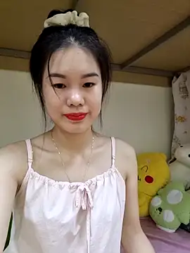 Snapshot of Baby-ladytits2025 chatting on October 22, 4:01 pm Baby-ladytits2025 online show from October 22, 4:01 pm