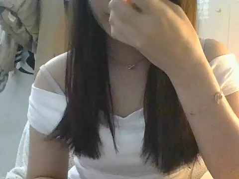 Linzly online show from March 5, 3:02 am