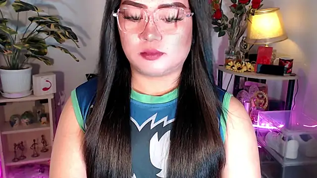 Snapshot of YourSweet-mich chatting on October 20, 12:19 pm YourSweet-mich online show from October 20, 12:19 pm