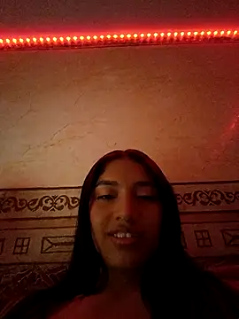 Snapshot of Sharlotte_Watts chatting on September 18, 12:31 am Sharlotte Watts online show from September 18, 12:31 am