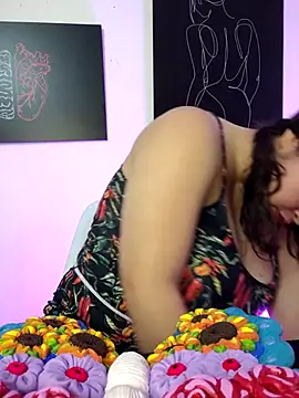 SeleneLuminari8 online show from April 17, 3:47 pm