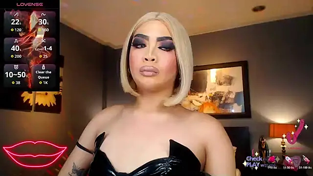 FridaHumphrey online show from April 6, 6:31 pm