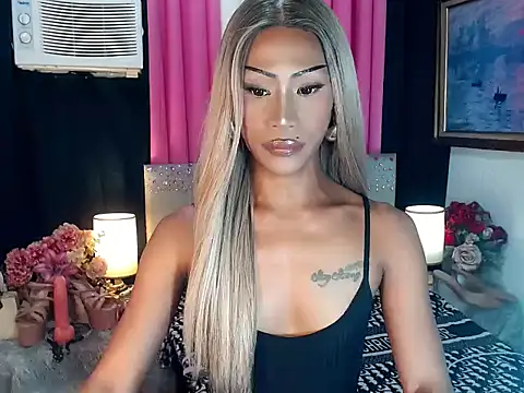 sassylatina online show from June 11, 2:36 pm