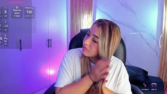 KYLIE JONES6 online show from November 24, 3:08 am