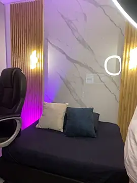 KYLIE JONES6 online show from October 28, 3:23 am