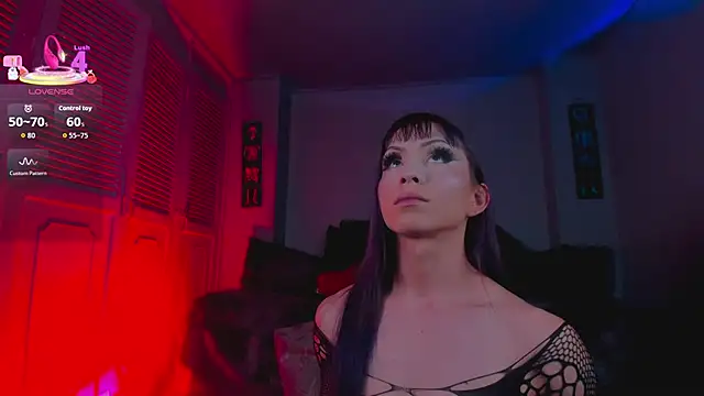 Draculairis online show from April 10, 8:37 pm