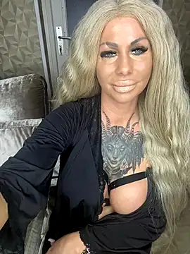 dutchbarbie online show from September 27, 9:55 pm