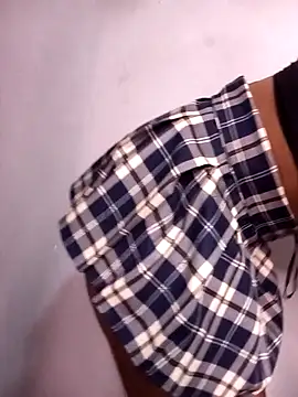 shy-lillyX22 online show from April 8, 6:59 am