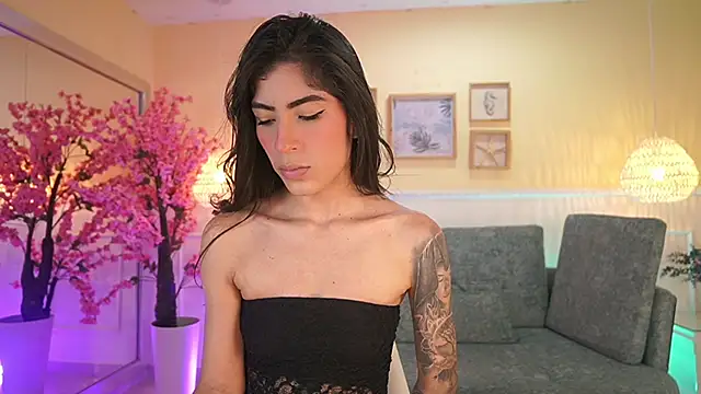 NicoleCrawft online show from November 5, 7:52 pm