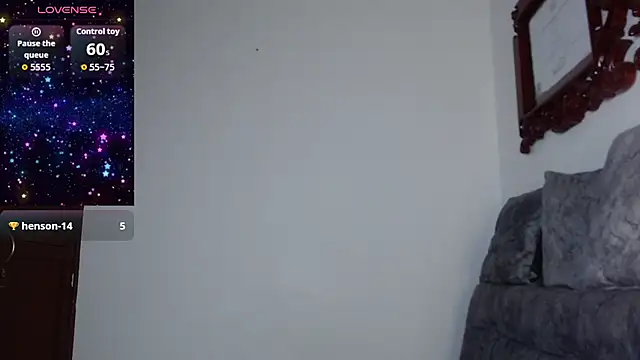 kyra fox  online show from September 18, 1:20 pm