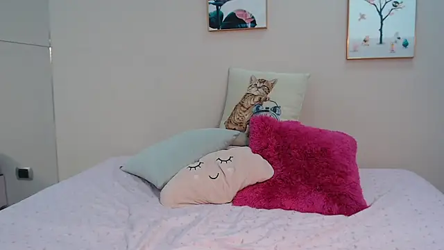 zooombee online show from January 15, 10:38 pm