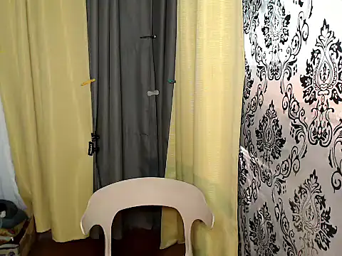 lovelyallena07 online show from November 25, 1:08 am