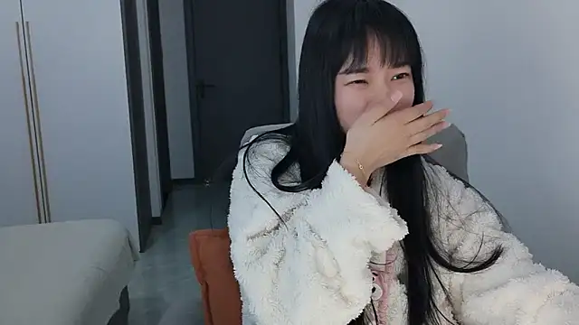 Lisa-3333 online show from March 14, 1:06 am