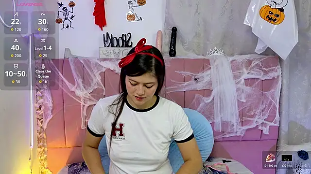 sukilove18 online show from October 28, 11:09 pm