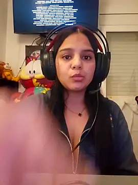 betzita online show from April 5, 8:30 pm