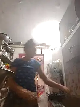 ISHANI-SINGH online show from November 7, 3:12 am