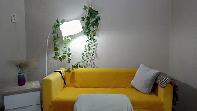 milf hornys online show from November 12, 5:33 pm