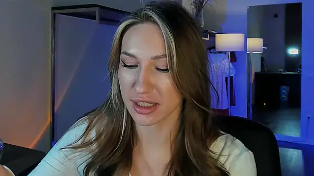 MariGven online show from December 5, 2:18 pm