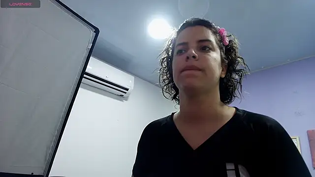 gisell gomez online show from March 23, 8:15 pm