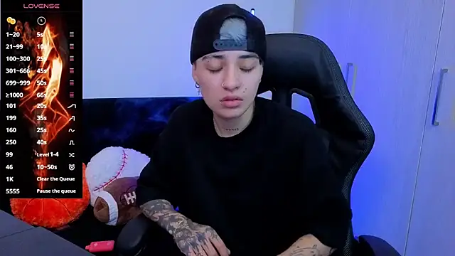 imlaiaaa online show from November 24, 11:29 pm