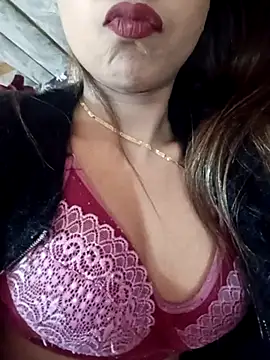 payalsharma95 online show from December 5, 5:25 pm