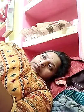 Hot crety online show from June 5, 6:03 pm